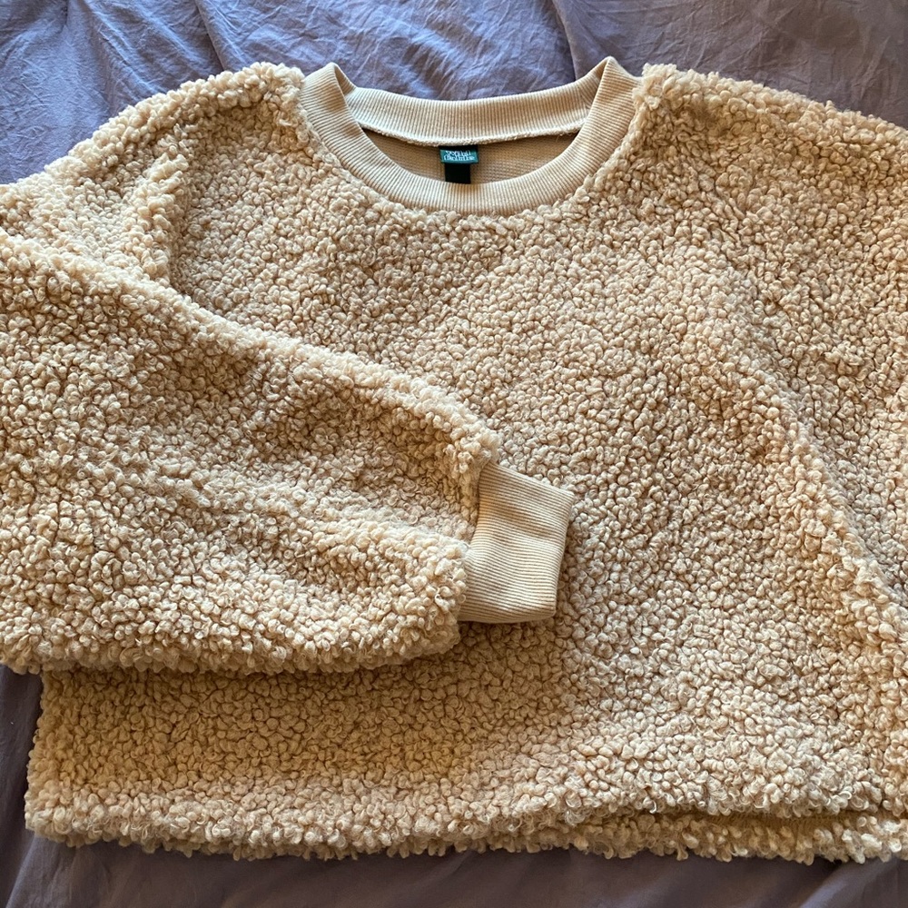 BRAND NEW FUZZY PULL OVER SWEATER